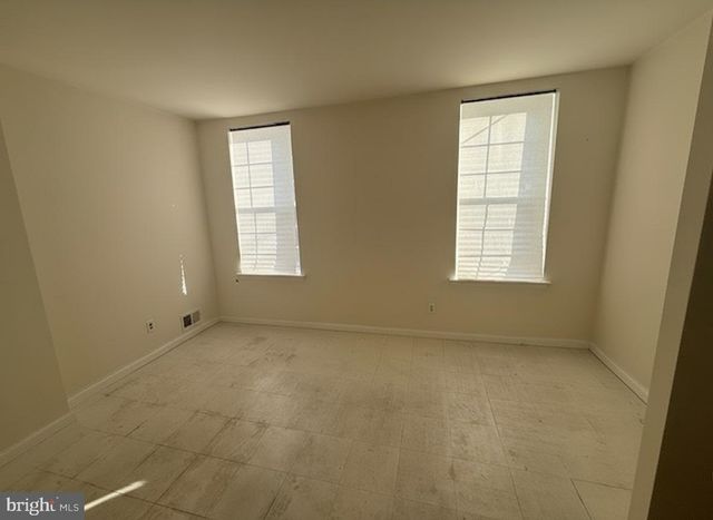 1809 W THOMPSON ST, Philadelphia, PA 19121