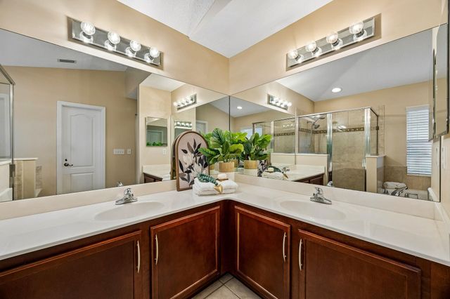 734 Needle Grass Dr, St Augustine, FL 32086