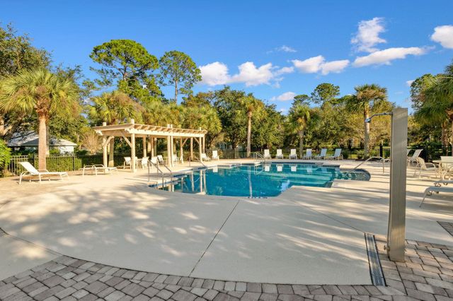 734 Needle Grass Dr, St Augustine, FL 32086