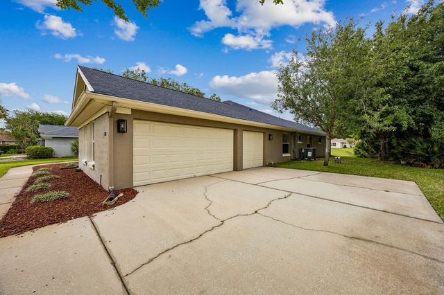 734 Needle Grass Dr, St Augustine, FL 32086