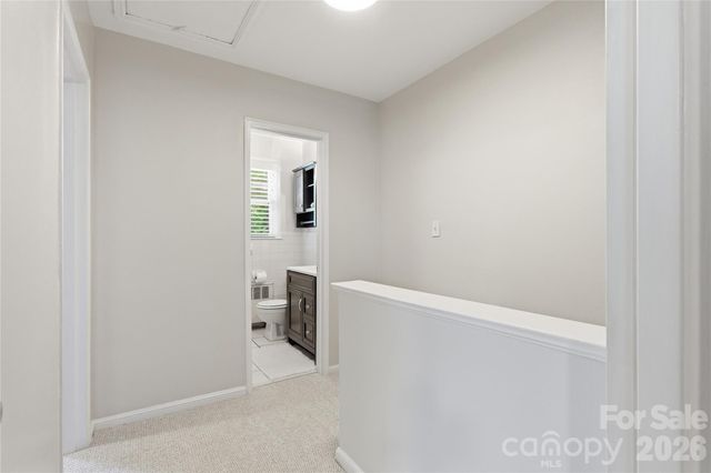 525 Wakefield Drive, Charlotte, NC 28209