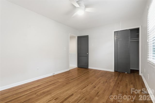 525 Wakefield Drive, Charlotte, NC 28209