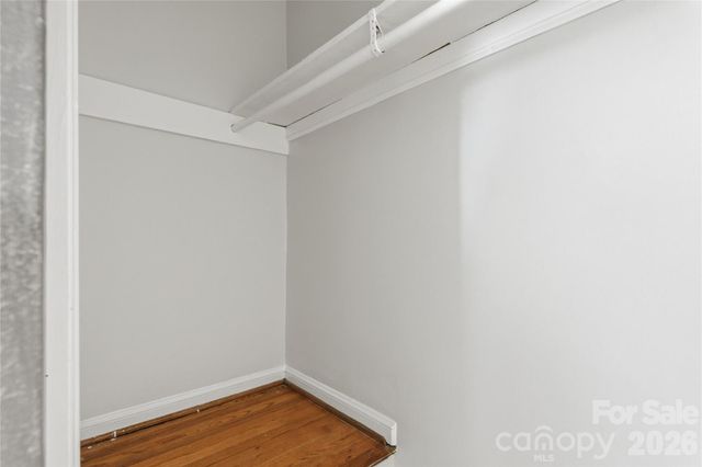 525 Wakefield Drive, Charlotte, NC 28209