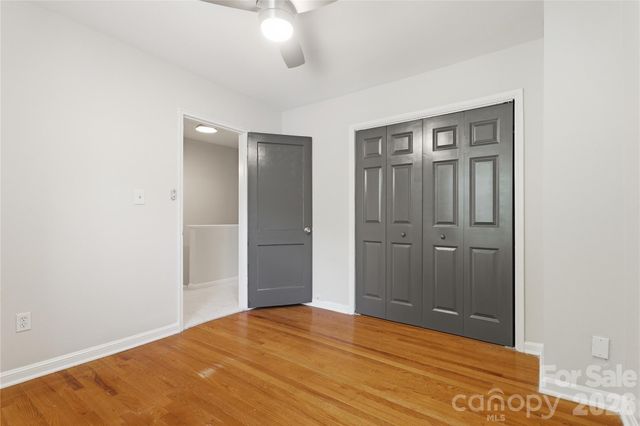 525 Wakefield Drive, Charlotte, NC 28209