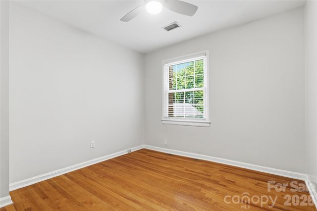 525 Wakefield Drive, Charlotte, NC 28209