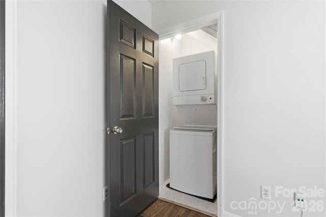 525 Wakefield Drive, Charlotte, NC 28209