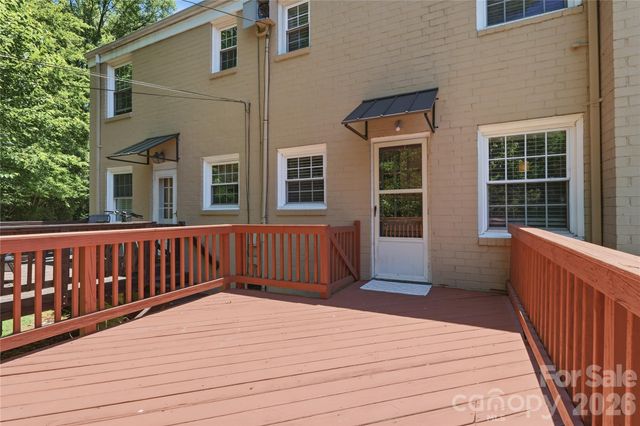 525 Wakefield Drive, Charlotte, NC 28209