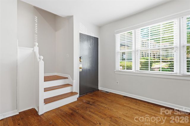 525 Wakefield Drive, Charlotte, NC 28209