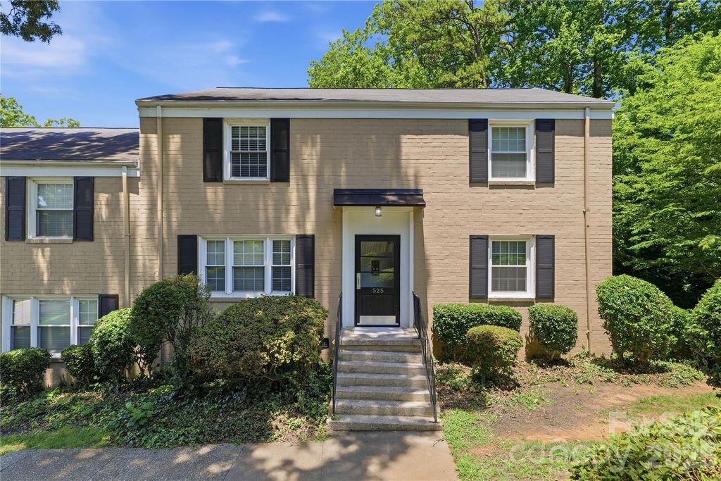 525 Wakefield Drive, Charlotte, NC 28209