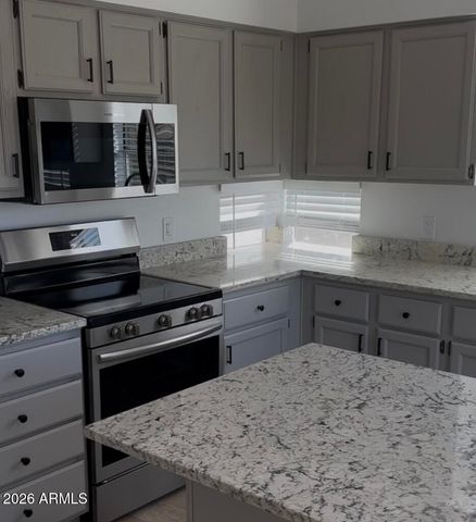 16228 S 32ND Place, Phoenix, AZ 85048