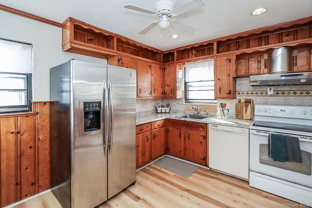 828 E. Meadow Avenue, East Meadow, NY 11554