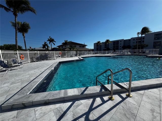 8145 NW 7th St 112, Miami, FL 33126