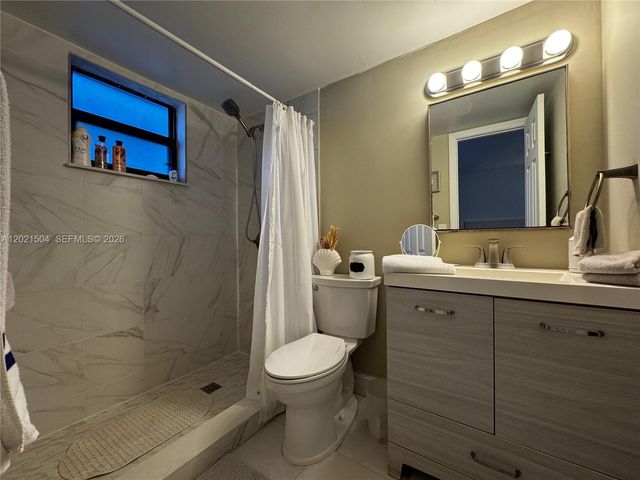 8145 NW 7th St 112, Miami, FL 33126