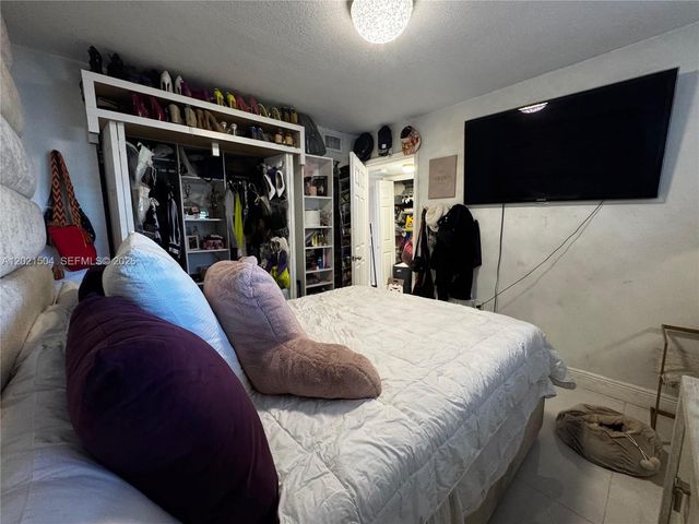 8145 NW 7th St 112, Miami, FL 33126