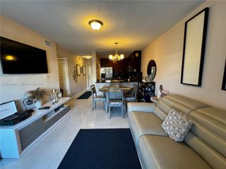 8145 NW 7th St 112, Miami, FL 33126