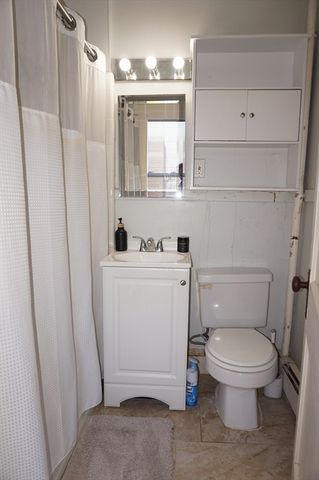 408 Crescent St 4, Waltham, MA 02453