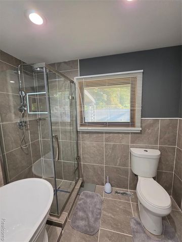 3710 Worchester Drive, Flint, MI 48503