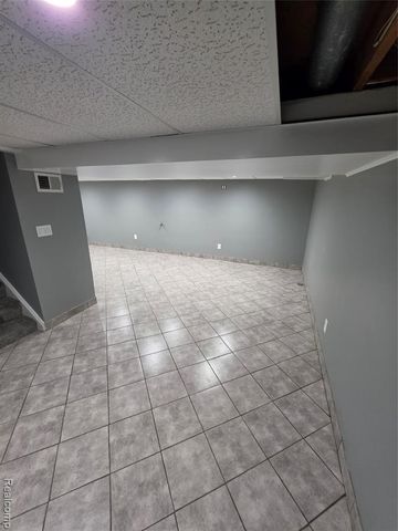 3710 Worchester Drive, Flint, MI 48503