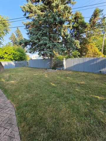 3710 Worchester Drive, Flint, MI 48503