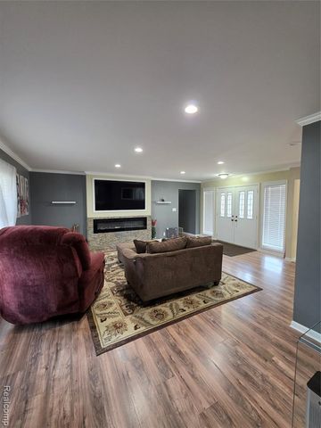 3710 Worchester Drive, Flint, MI 48503