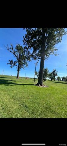 3363 Parkwood Avenue, Frenchtown, MI 48162