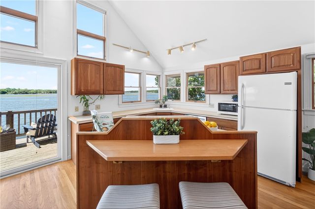 63 Teed Avenue, Barrington, RI 02806