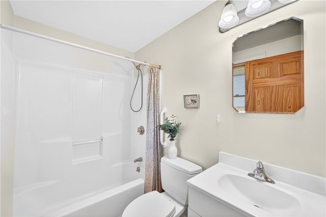 63 Teed Avenue, Barrington, RI 02806