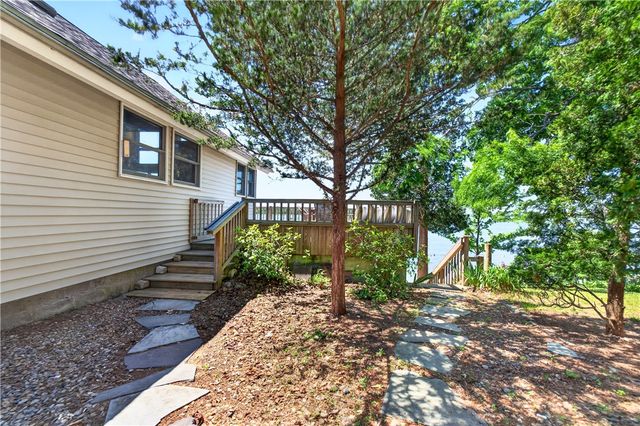 63 Teed Avenue, Barrington, RI 02806