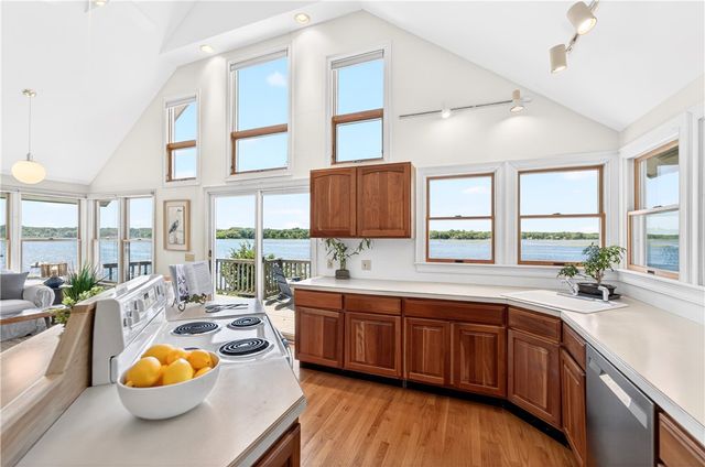 63 Teed Avenue, Barrington, RI 02806