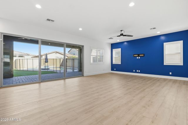 9936 E REVOLUTION Drive, Mesa, AZ 85212