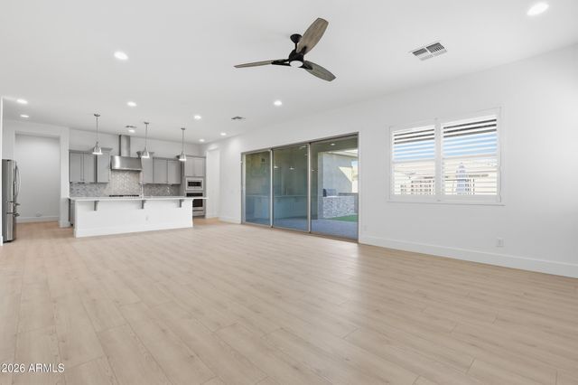 9936 E REVOLUTION Drive, Mesa, AZ 85212