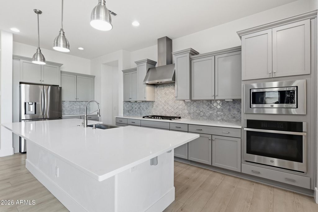 9936 E REVOLUTION Drive, Mesa, AZ 85212 — photo 2