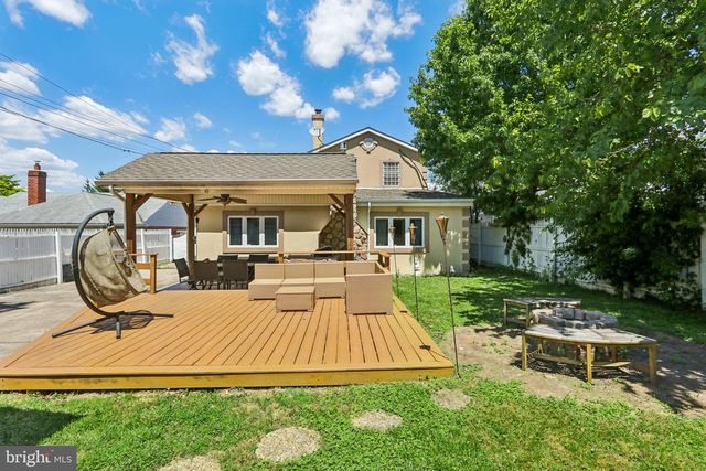 650 HENDRIX ST, Philadelphia, PA 19116