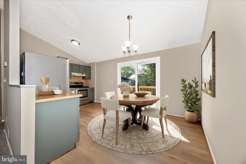 Image 5 of property listing at 233 DIAMOND DR, Walkersville, MD 21793