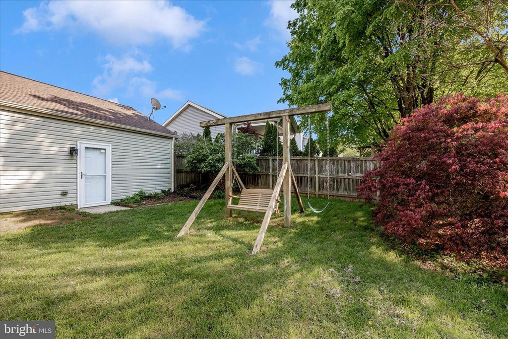 Image 33 of property listing at 233 DIAMOND DR, Walkersville, MD 21793