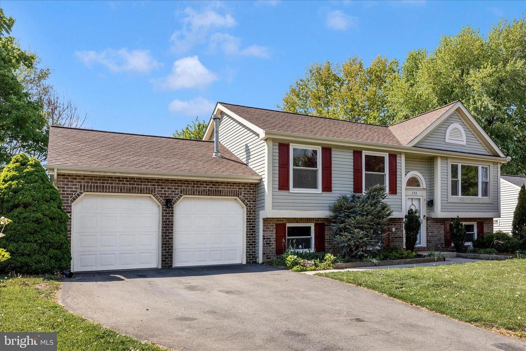 Image 36 of property listing at 233 DIAMOND DR, Walkersville, MD 21793