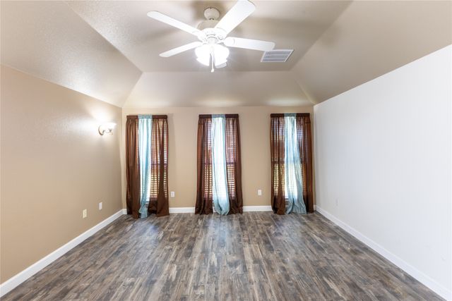 3904 Santa Cruz Street, Granbury, TX 76049