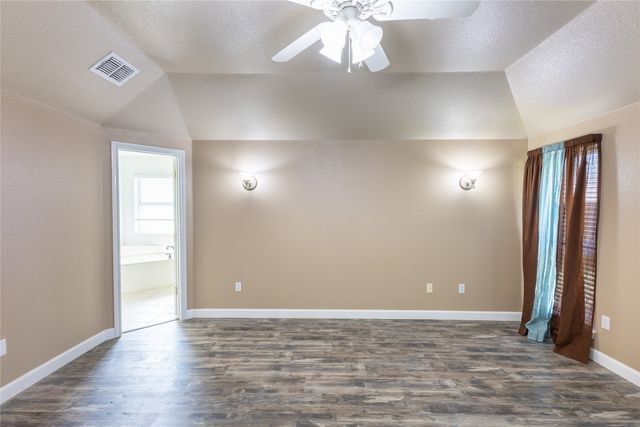 3904 Santa Cruz Street, Granbury, TX 76049