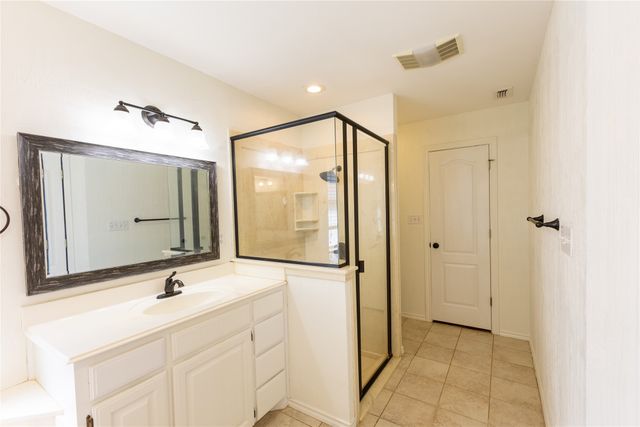 3904 Santa Cruz Street, Granbury, TX 76049