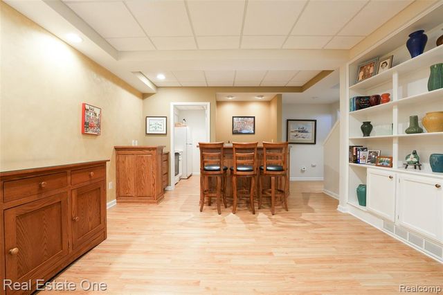 2243 Willow Tree Drive, Brighton, MI 48116
