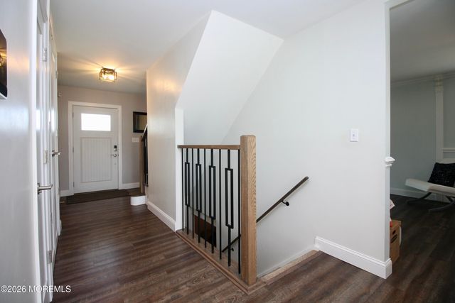 14 Belfast Avenue, Hazlet, NJ 07730