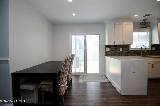 14 Belfast Avenue, Hazlet, NJ 07730