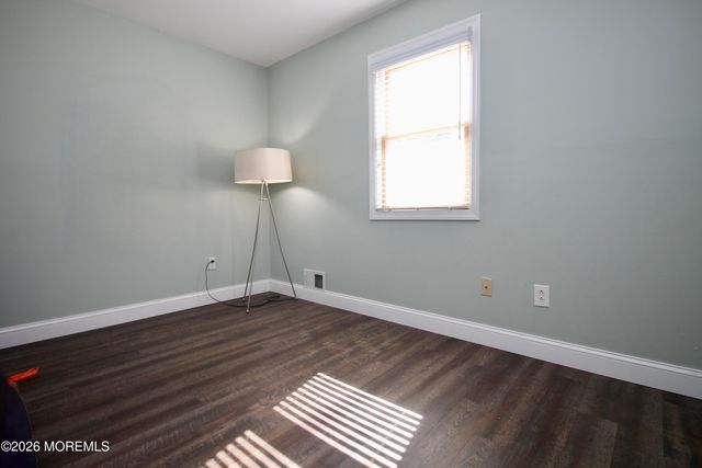 14 Belfast Avenue, Hazlet, NJ 07730