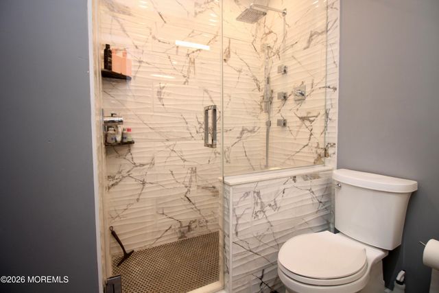 14 Belfast Avenue, Hazlet, NJ 07730