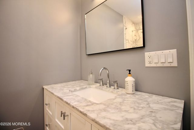 14 Belfast Avenue, Hazlet, NJ 07730