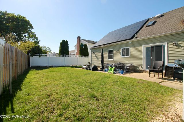 14 Belfast Avenue, Hazlet, NJ 07730