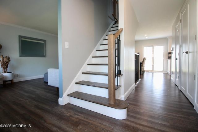 14 Belfast Avenue, Hazlet, NJ 07730