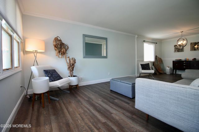 14 Belfast Avenue, Hazlet, NJ 07730