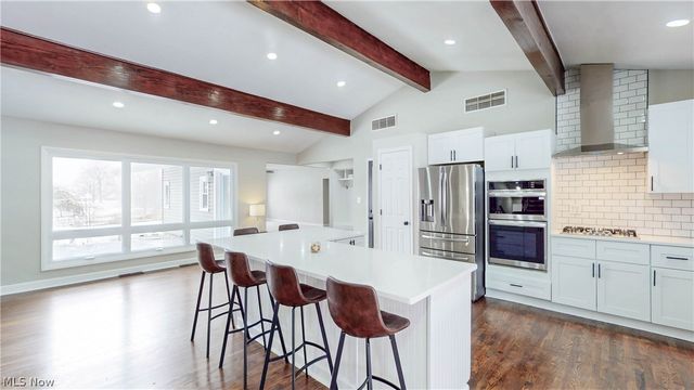 3312 Bancroft Road, Fairlawn, OH 44333