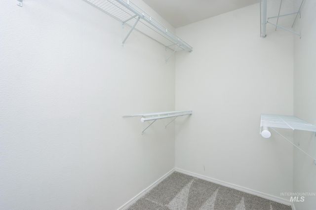 8037 W Innsbrook Ct, Boise, ID 83704